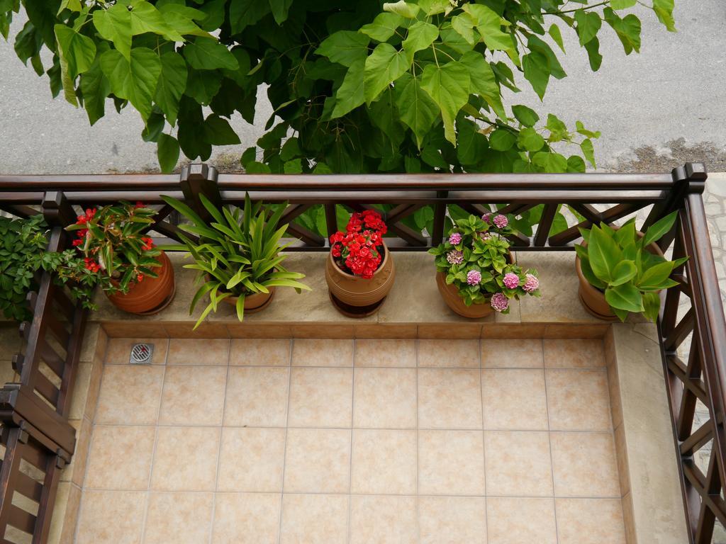 Dione Apartments Ouranoupoli Extérieur photo