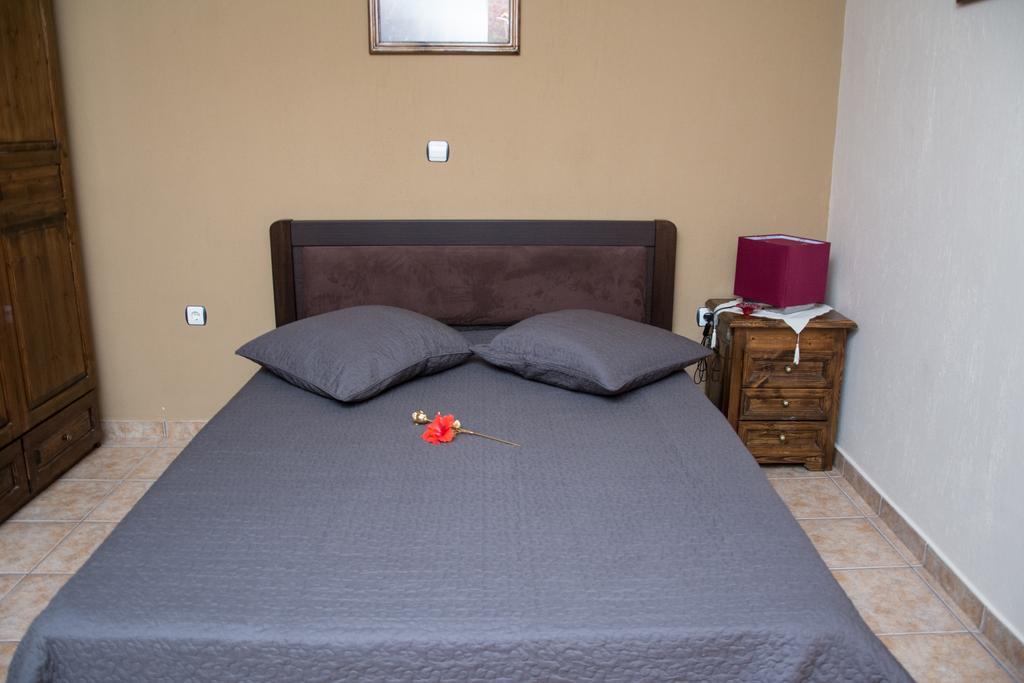 Dione Apartments Ouranoupoli Extérieur photo